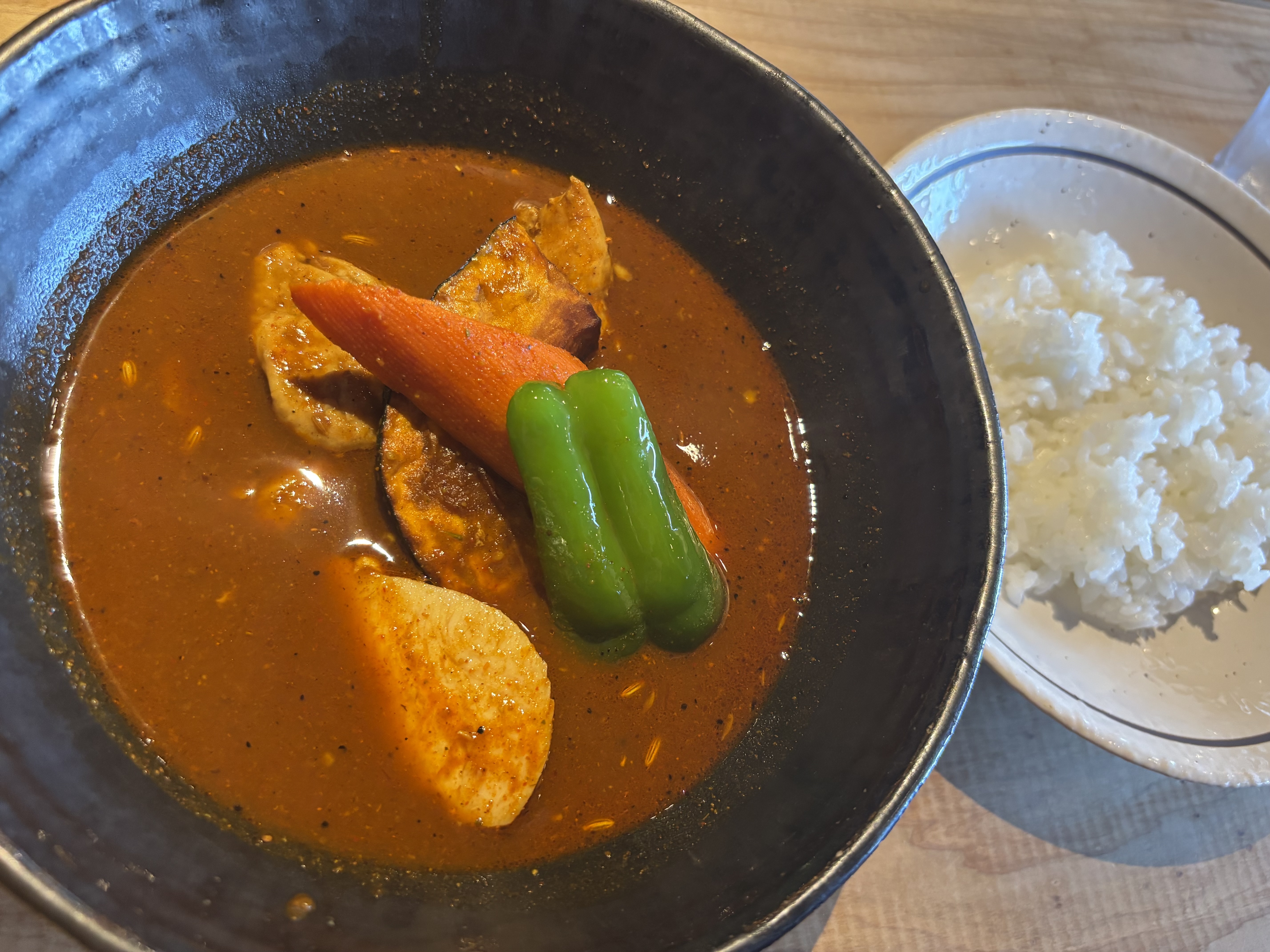 エソラ・チキンの蘇生スープカレー