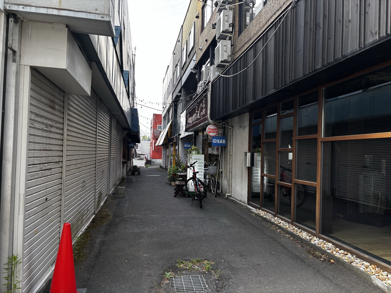 上町名店街の中路地